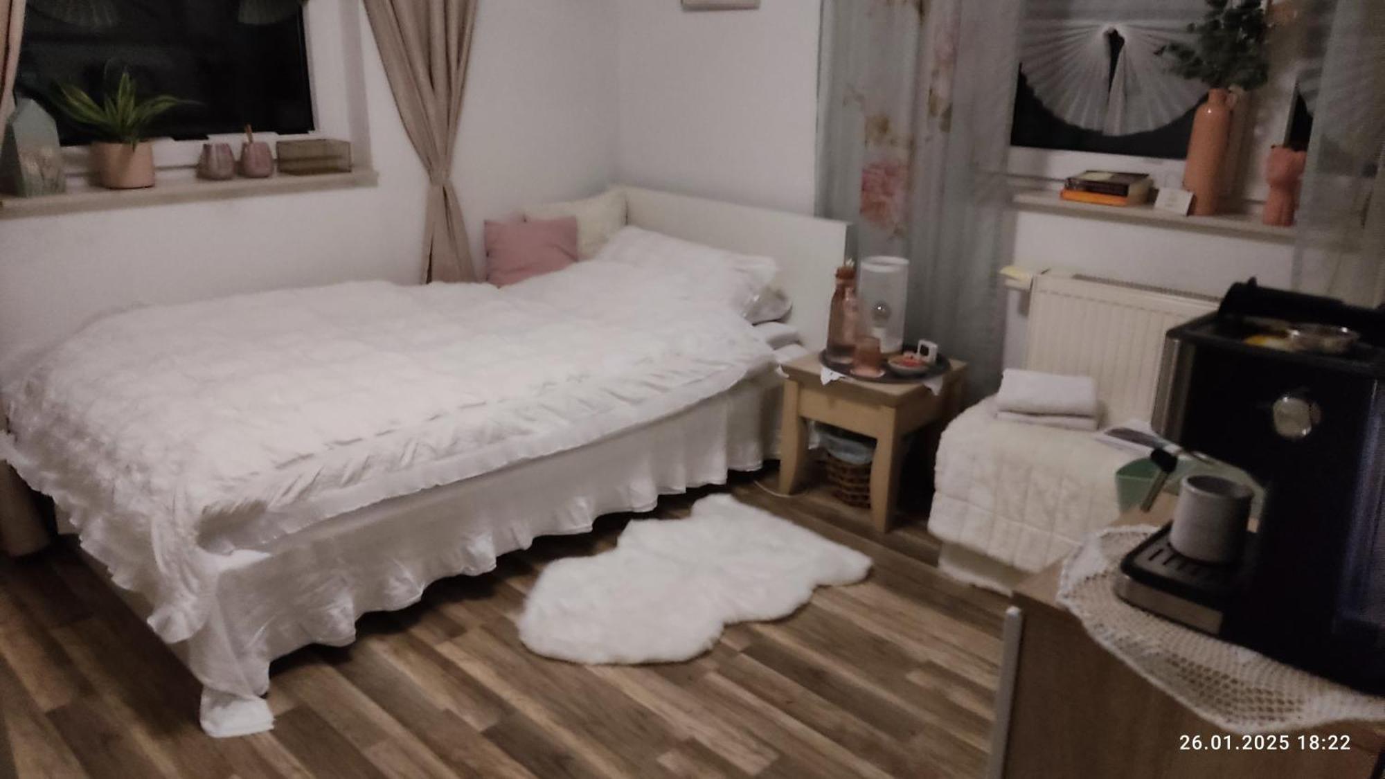 Gemuetliches Einzelzimmer Frisch Renoviert ,Super Late Check In Moeglich Brake (Bielefeld) Экстерьер фото
